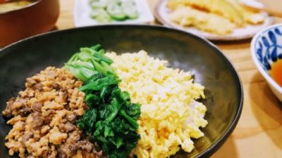 鶏レバー入り「そぼろご飯」のレシピ・献立・薬膳効能